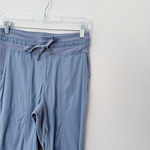 [Lululemon] Utility Blue Dance Studio Mid-Rise Cropped Pants Workout Swift Sz 4 - Picture 6 of 11